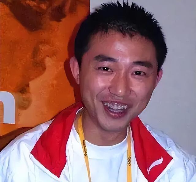 LOL赛事直播-和王励勤是黄金搭档，如今定居上海是大学副院长，一家三口很幸福